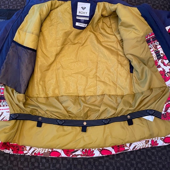 Roxy Snowsuit - Picture 7 of 8